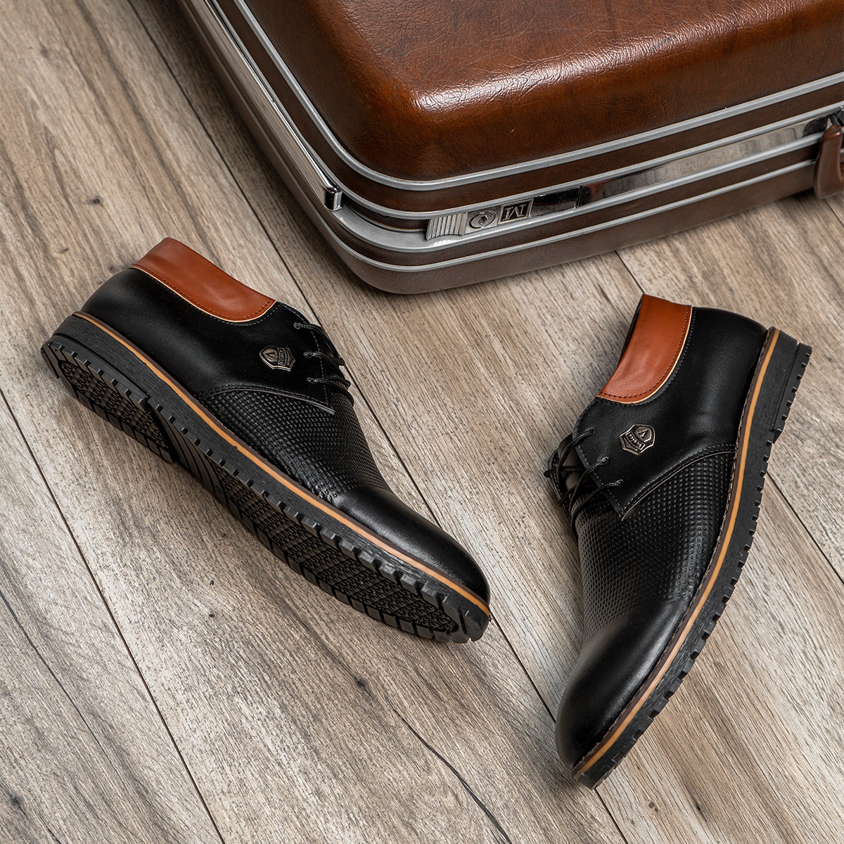 کفش تخت مردانه سوزنی مدل victor