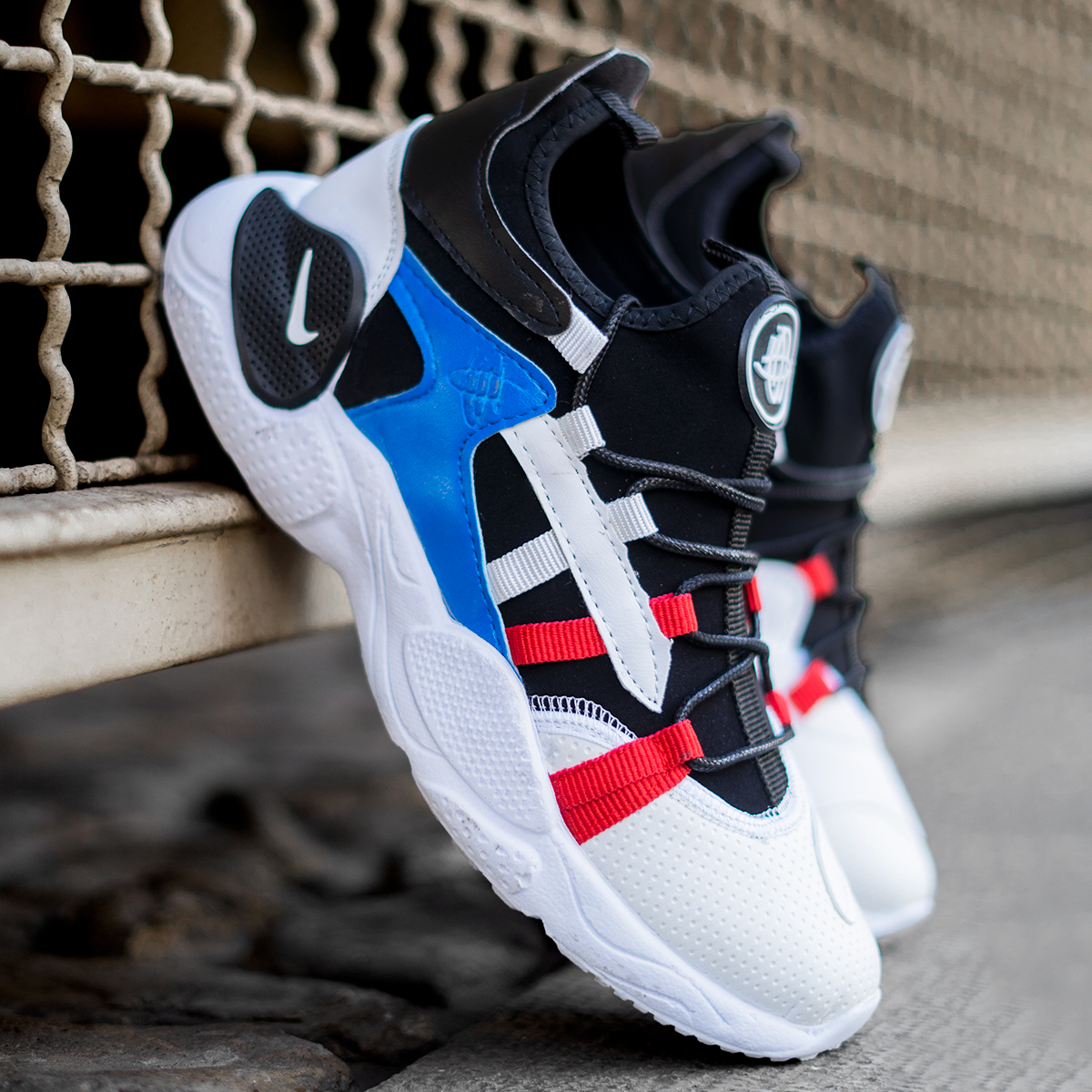 کفش ورزشی سفیدآبی مردانه مدل Ramiar