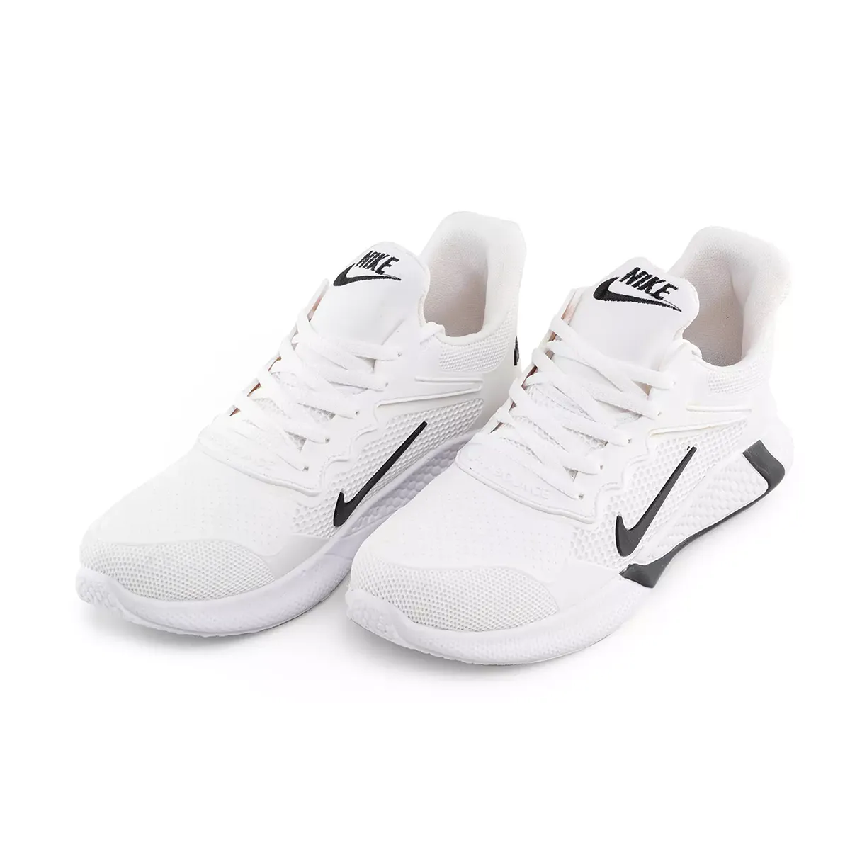 کفش ورزشی نایک مردانه سفید مشکی مدل Alpha