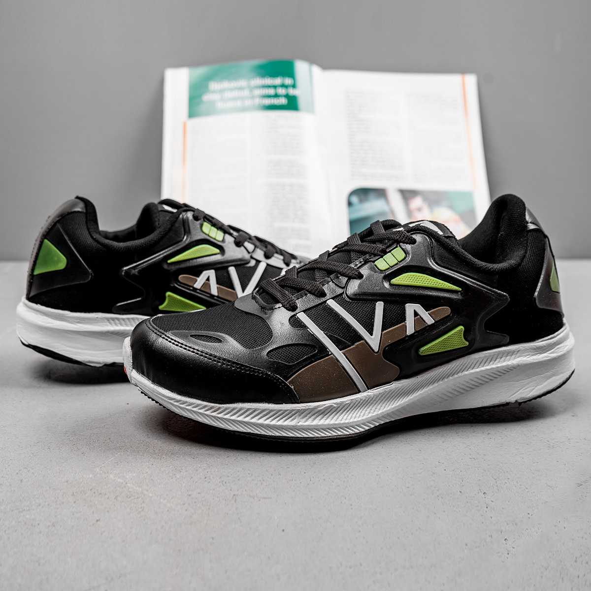 کفش ورزشی Nike مردانه مشکی سبز مدل Cobi